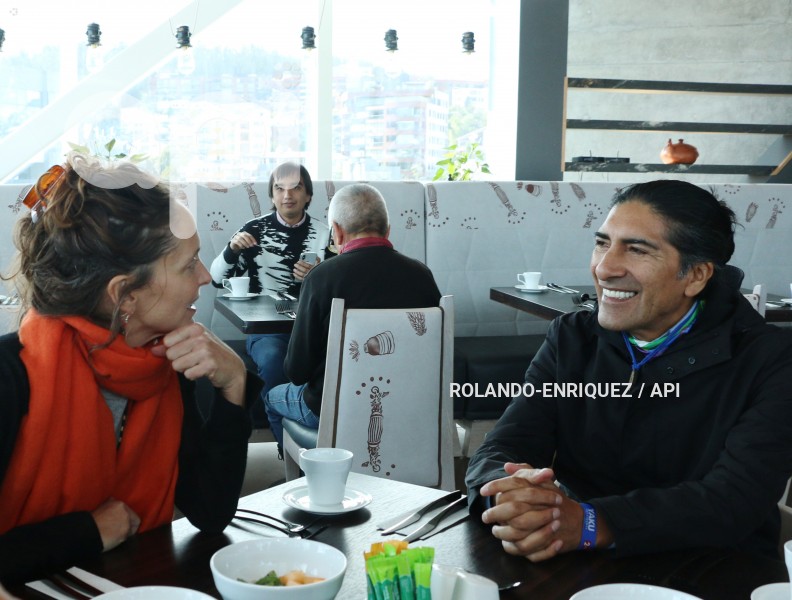 DIALOGO-PRENSA-YAKU-PEREZ
