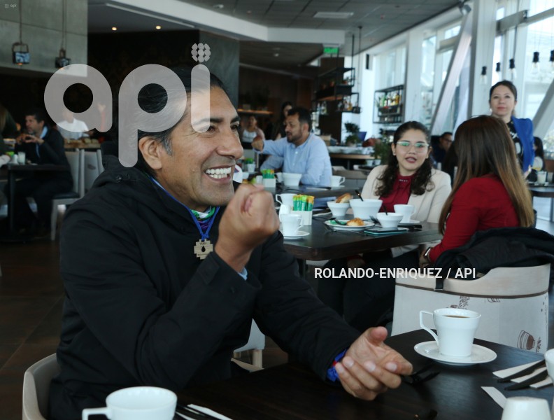 DIALOGO-PRENSA-YAKU-PEREZ