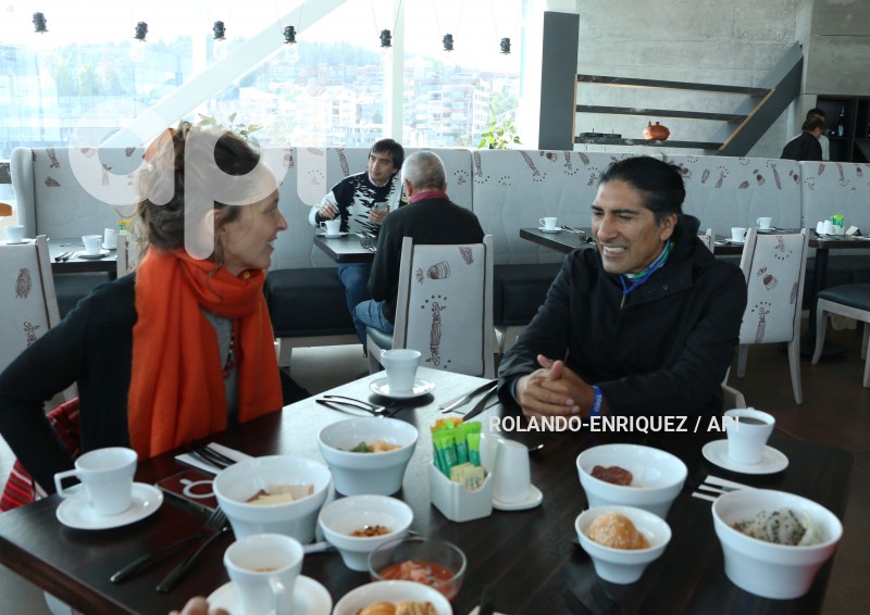 DIALOGO-PRENSA-YAKU-PEREZ