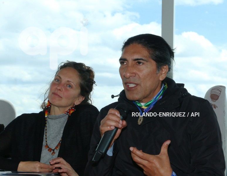 DIALOGO-PRENSA-YAKU-PEREZ