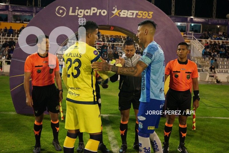 FBL-LIGA-PRO-BET593-SERIE-B-MACARA-VARGAS-TORRES-