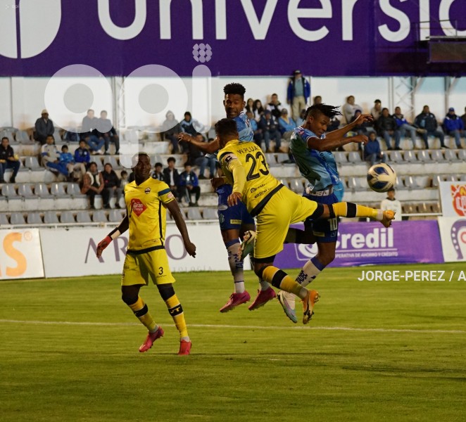 FBL-LIGA-PRO-BET593-SERIE-B-MACARA-VARGAS-TORRES-