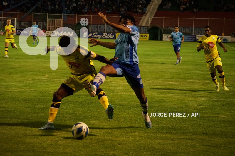 FBL-LIGA-PRO-BET593-SERIE-B-MACARA-VARGAS-TORRES-