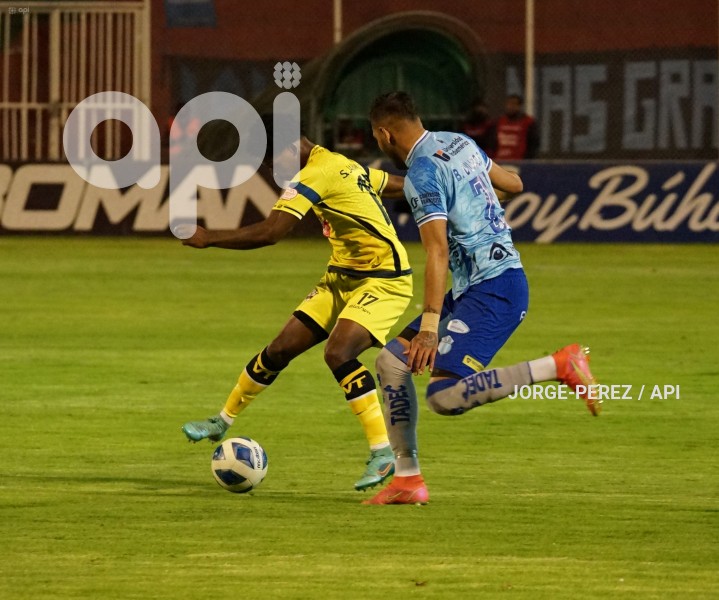 FBL-LIGA-PRO-BET593-SERIE-B-MACARA-VARGAS-TORRES-