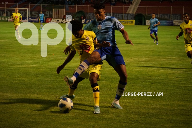 FBL-LIGA-PRO-BET593-SERIE-B-MACARA-VARGAS-TORRES-
