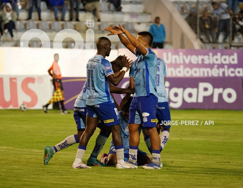 FBL-LIGA-PRO-BET593-SERIE-B-MACARA-VARGAS-TORRES-