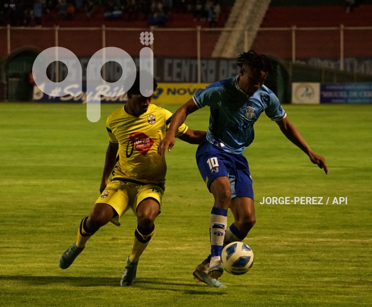 FBL-LIGA-PRO-BET593-SERIE-B-MACARA-VARGAS-TORRES-