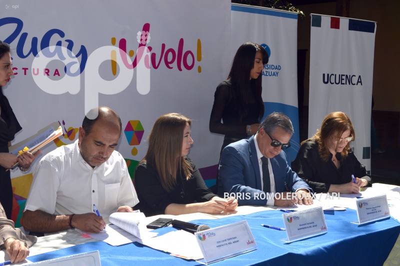 CUENCA-FIRMA CONVENIO-PREFECTURA-UNIVERSIDADES