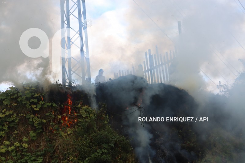 INCENDIO-QUITO