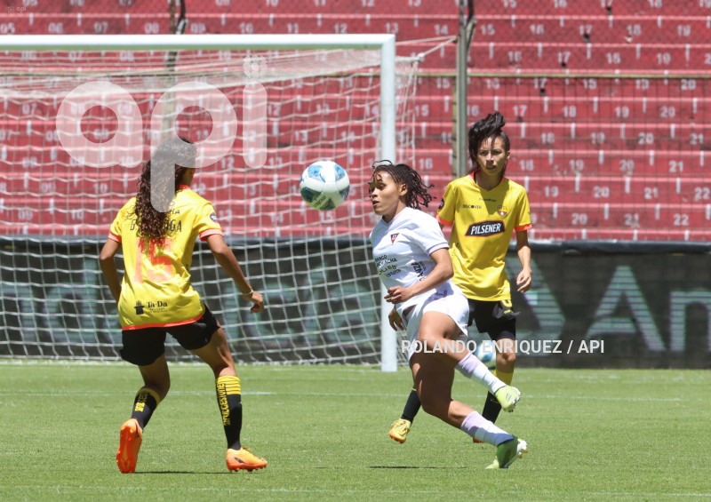 FBL-SUPERLIGA-FEMENINA-LDU-BARCELONA