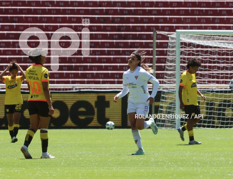 FBL-SUPERLIGA-FEMENINA-LDU-BARCELONA