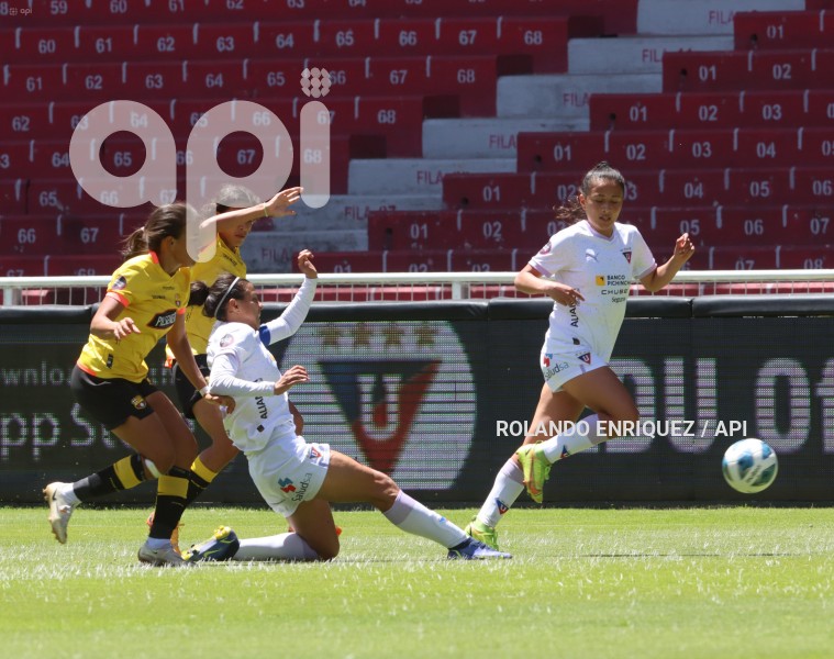 FBL-SUPERLIGA-FEMENINA-LDU-BARCELONA