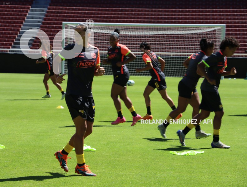 FBL-SUPERLIGA-FEMENINA-LDU-BARCELONA