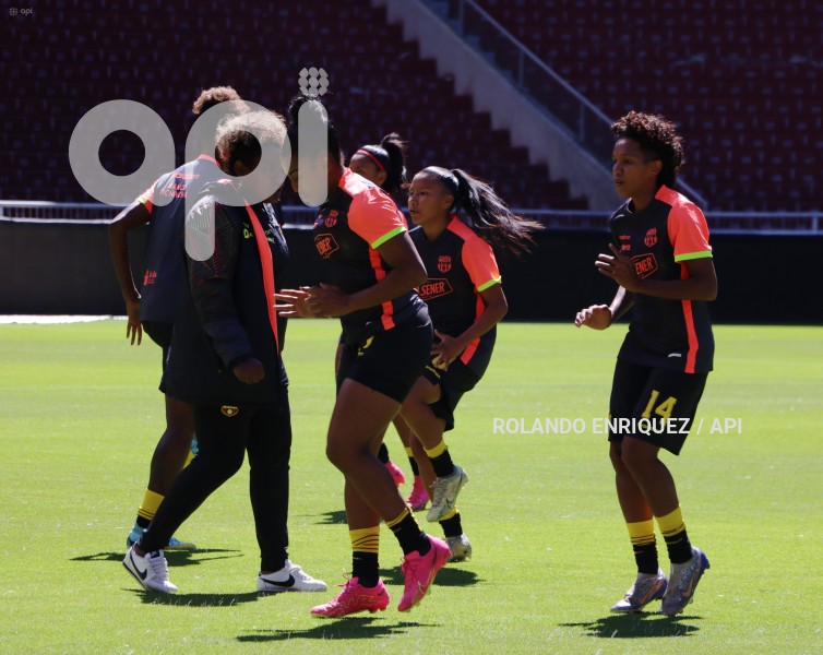 FBL-SUPERLIGA-FEMENINA-LDU-BARCELONA