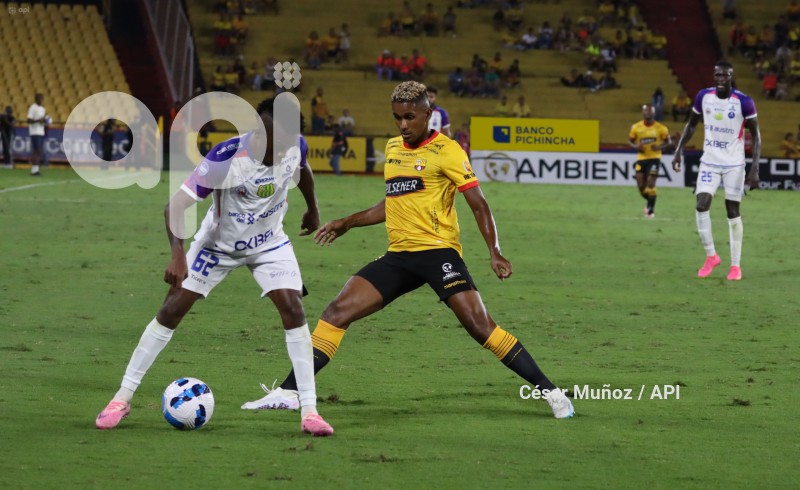 FBL-LIGAPRO-BARCELONA-GUALACEO