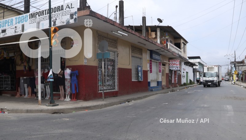 GYE-CIERRE LOCALES DURAN