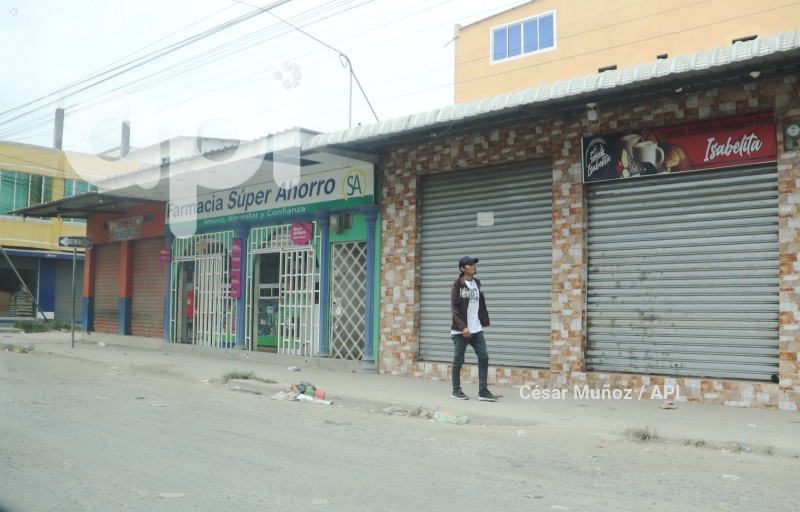GYE-CIERRE LOCALES DURAN