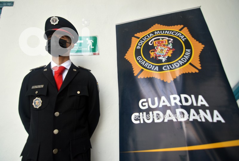 CUENCA-ENTREGA CERTIFICADOS GUARDIA CIUDADANA