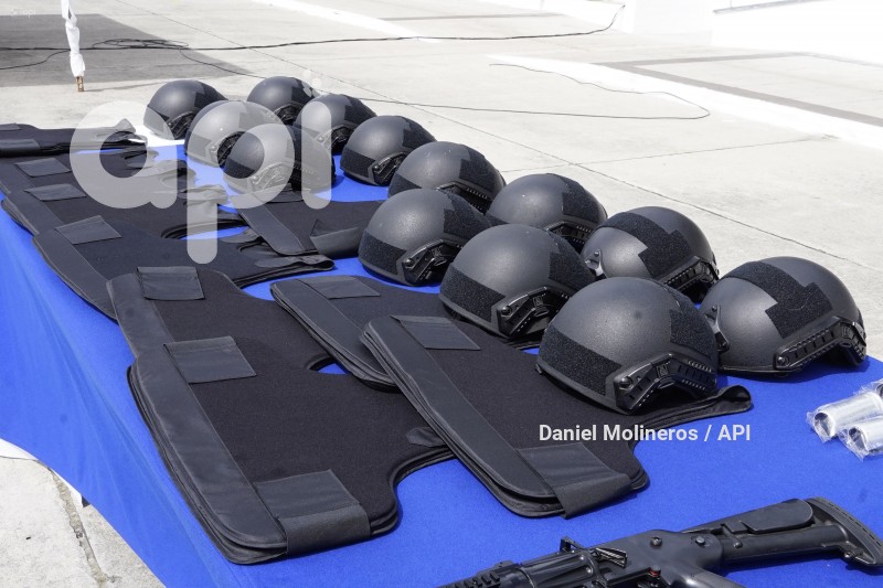 LASSO-ENTREGA-EQUIPAMENTO-MILITAR