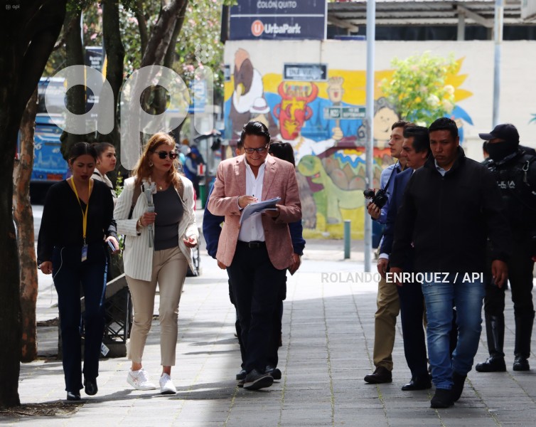 FERNANDO-VILLAVICENCIO-DENUNCIA-FISCALIA