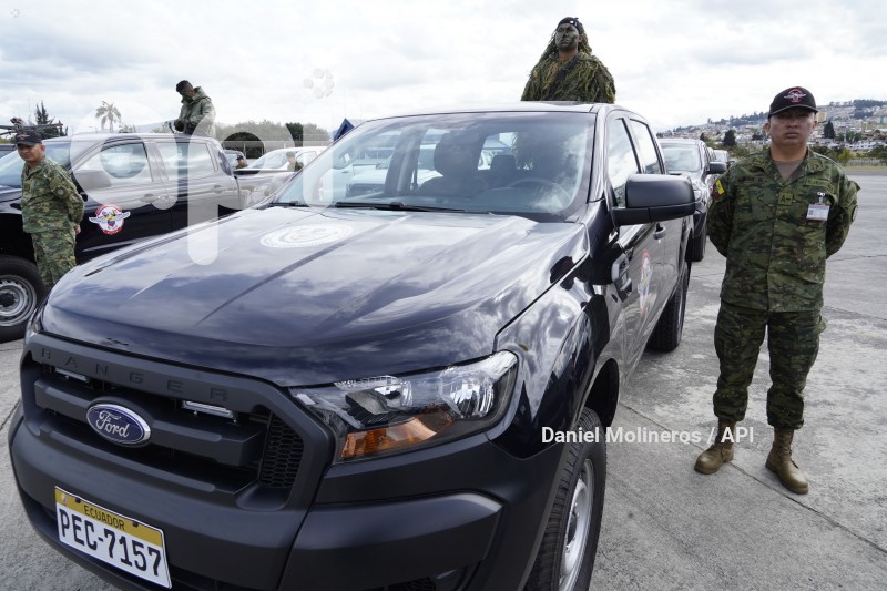 LASSO-ENTREGA-EQUIPAMENTO-MILITAR