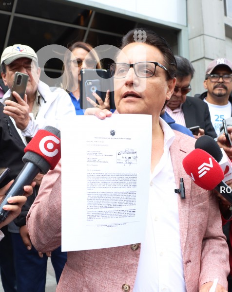 FERNANDO-VILLAVICENCIO-DENUNCIA-FISCALIA