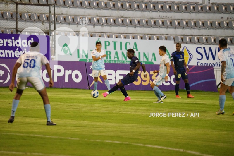 FBL-LIGA-PRO-BET593-SERIE-B-CHACARITAS-MANTA-