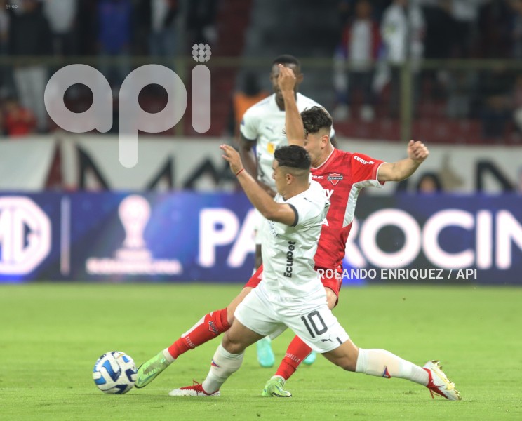 FBL-SUDAMERICANA-LIGA-NUBLENSE