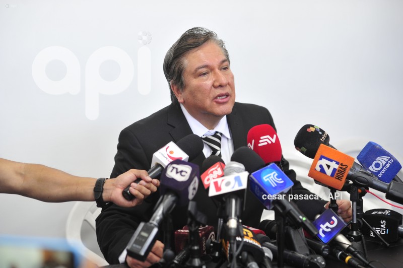 FERNANDEZ-ABOGADO-VILLAVICENCIO