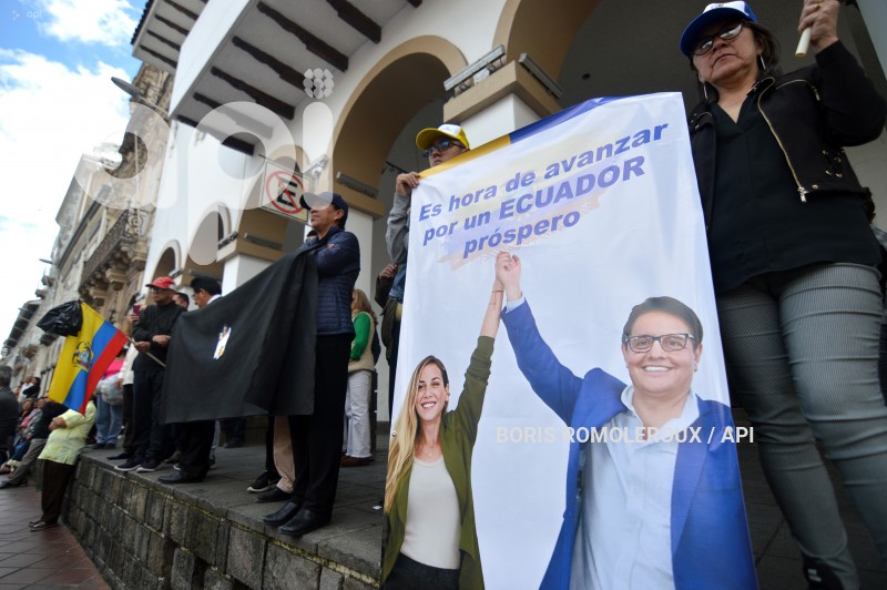 CUENCA-PLANTON-SIMPATIZANTES MUERTE-FERNANDO VILLAVICENCIO