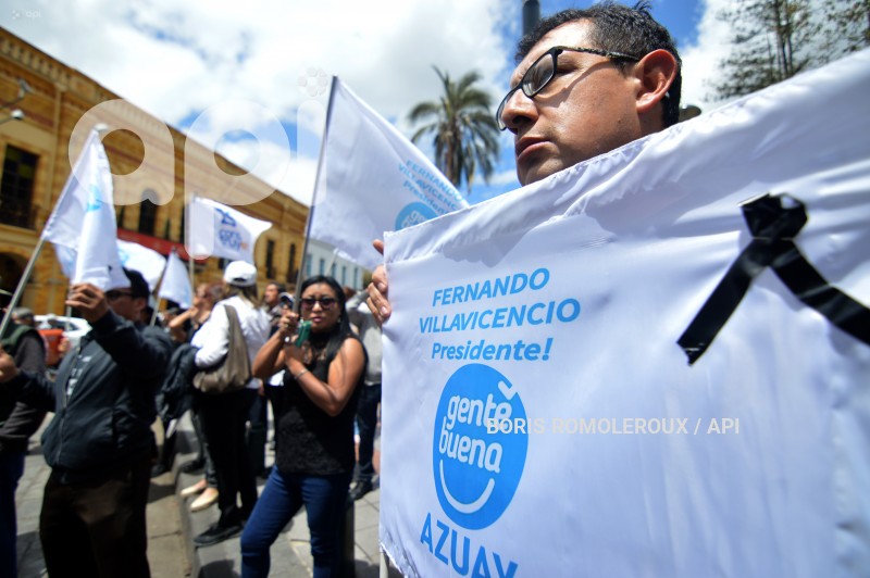 CUENCA-PLANTON-SIMPATIZANTES MUERTE-FERNANDO VILLAVICENCIO