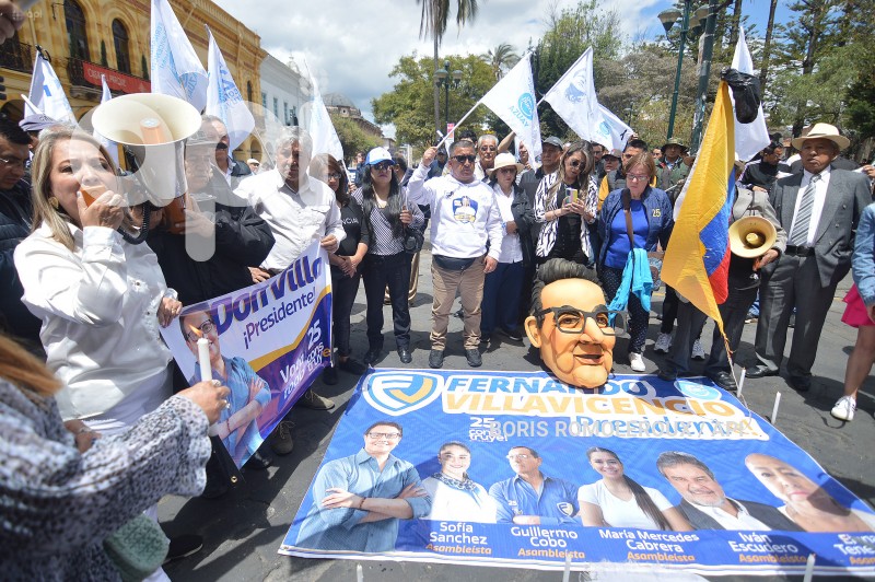 CUENCA-PLANTON-SIMPATIZANTES MUERTE-FERNANDO VILLAVICENCIO