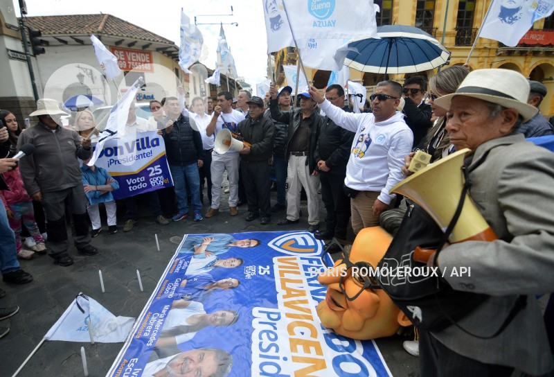 CUENCA-PLANTON-SIMPATIZANTES MUERTE-FERNANDO VILLAVICENCIO