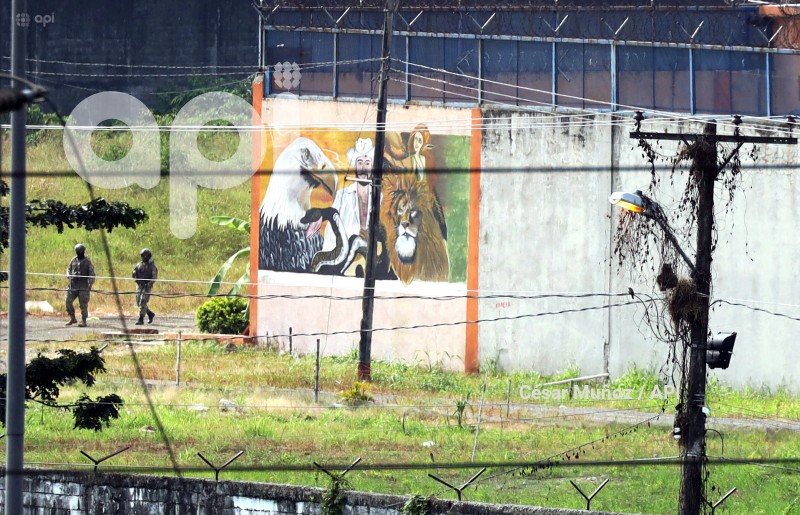 GYE-INTERVENCION MILITAR PENI