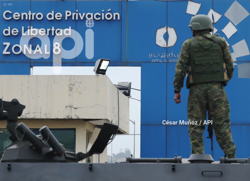 GYE-INTERVENCION MILITAR PENI