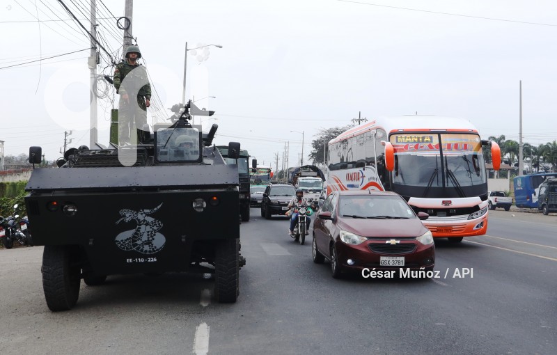 GYE-INTERVENCION MILITAR PENI