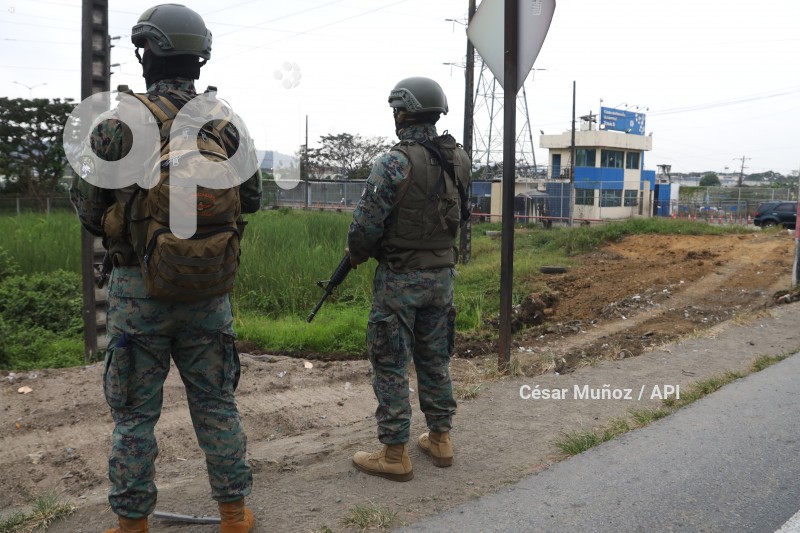 GYE-INTERVENCION MILITAR PENI
