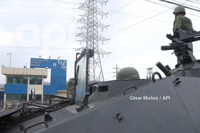 GYE-INTERVENCION MILITAR PENI