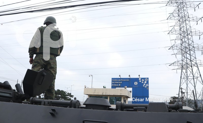 GYE-INTERVENCION MILITAR PENI