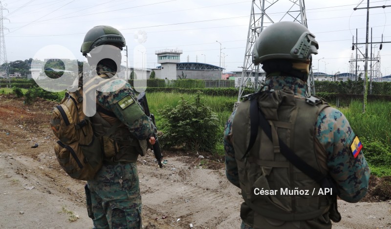 GYE-INTERVENCION MILITAR PENI