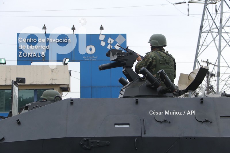 GYE-INTERVENCION MILITAR PENI