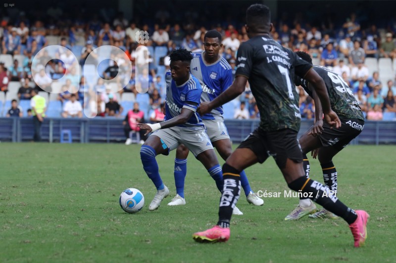 FBL-LIGAPRO-EMELEC-ORENSE
