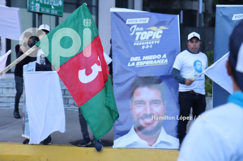 UIO-EXTERIORES-DEBATE-PRESIDENCIAL