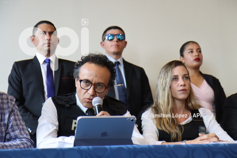 UIO-CHRISTIAN-ZURITA-CANDIDATO-PRESIDENTE