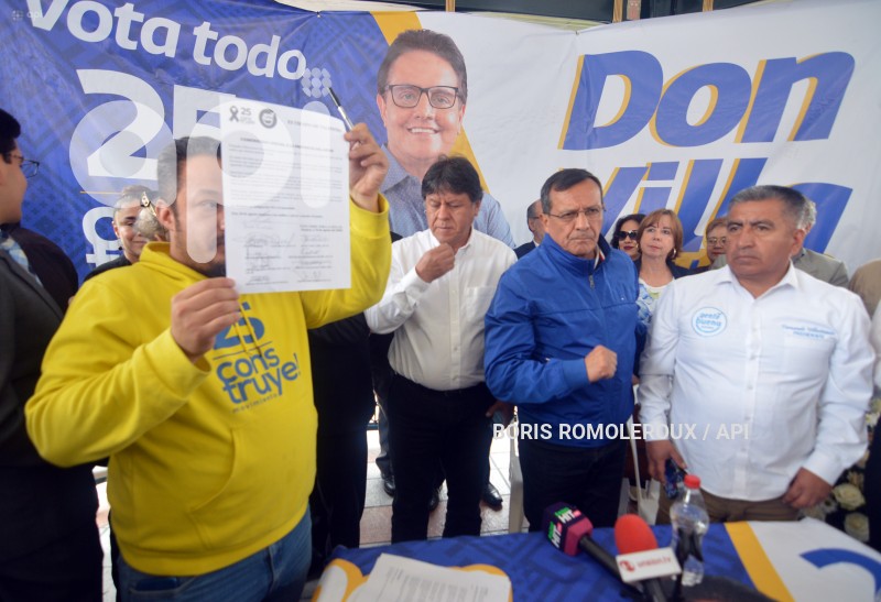 CUENCA-RUEDA DE PRENSA-APOYO-ORGANIZACIONES-FERNADO VILLAVICENCI