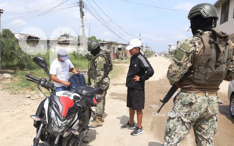 GYE-OPERATIVOS MILITAR