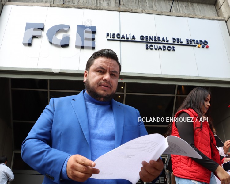 DENUNCIA-FISCALIA-EDISON-CARRILLO