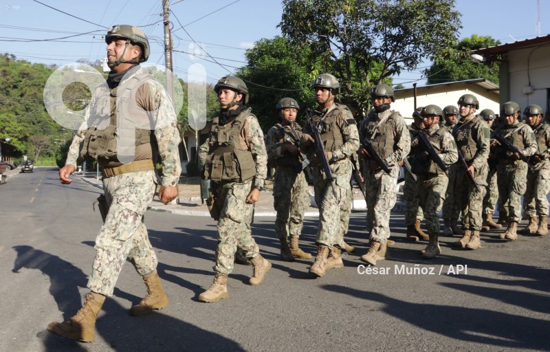GYE-MILITARES ELECCIONES