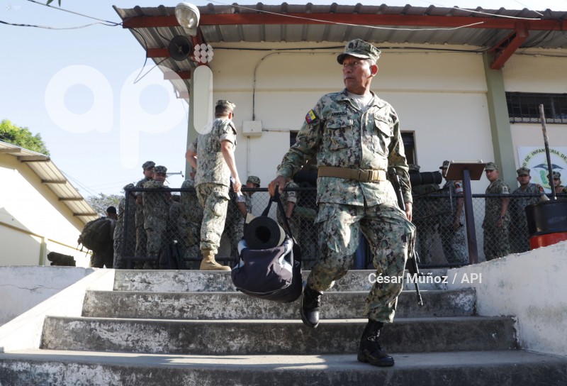 GYE-MILITARES ELECCIONES