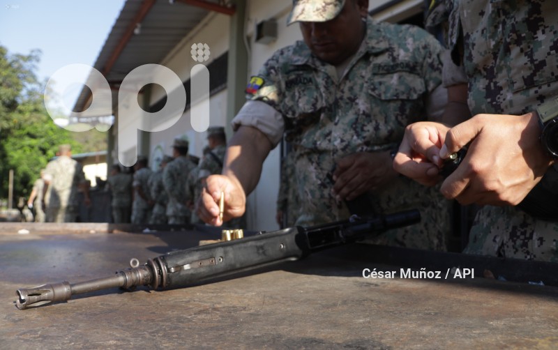 GYE-MILITARES ELECCIONES